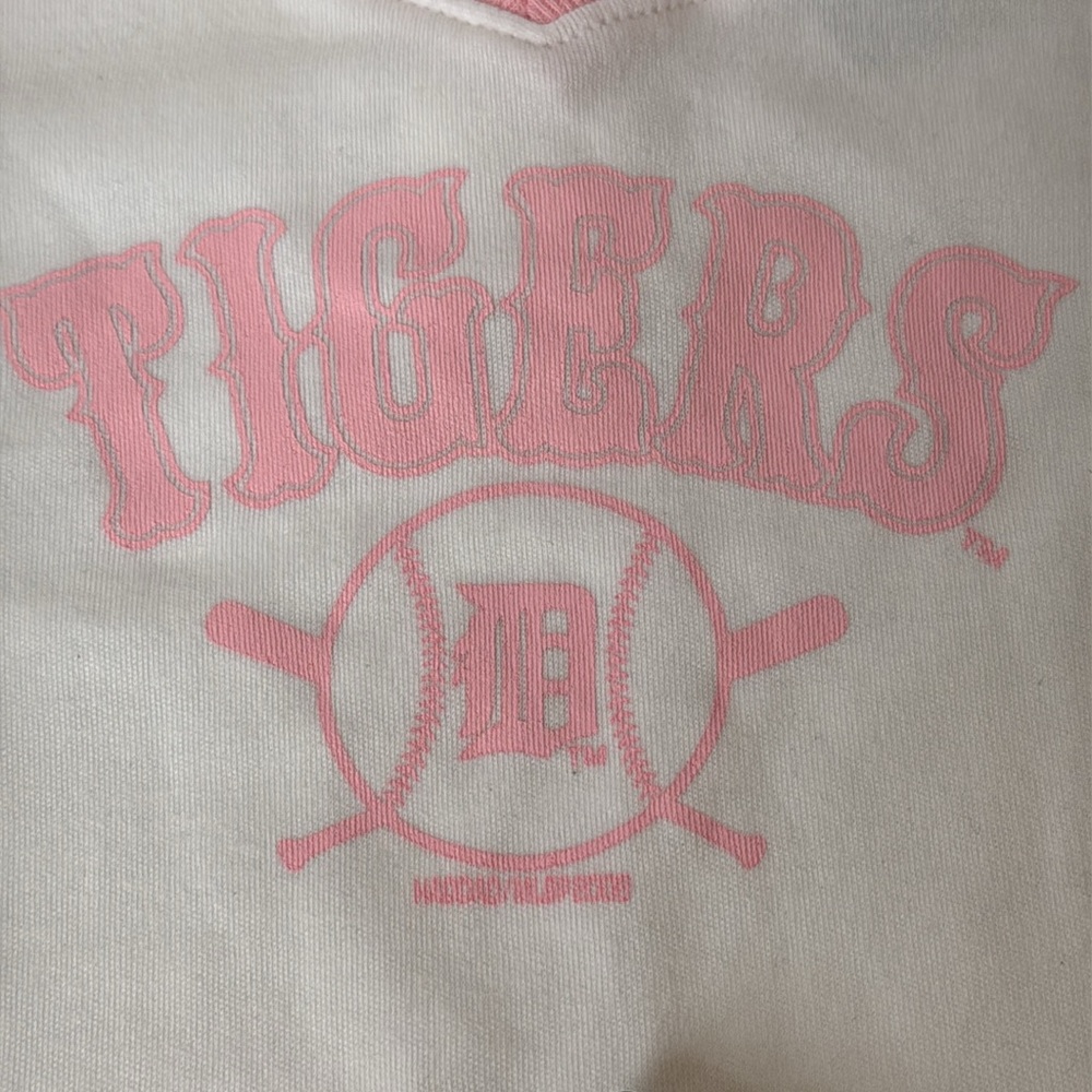 Baby Girls Detroit Tigers 2 Piece Outfit Pink White 24 Months Onesie Shorts - Picture 2 of 10